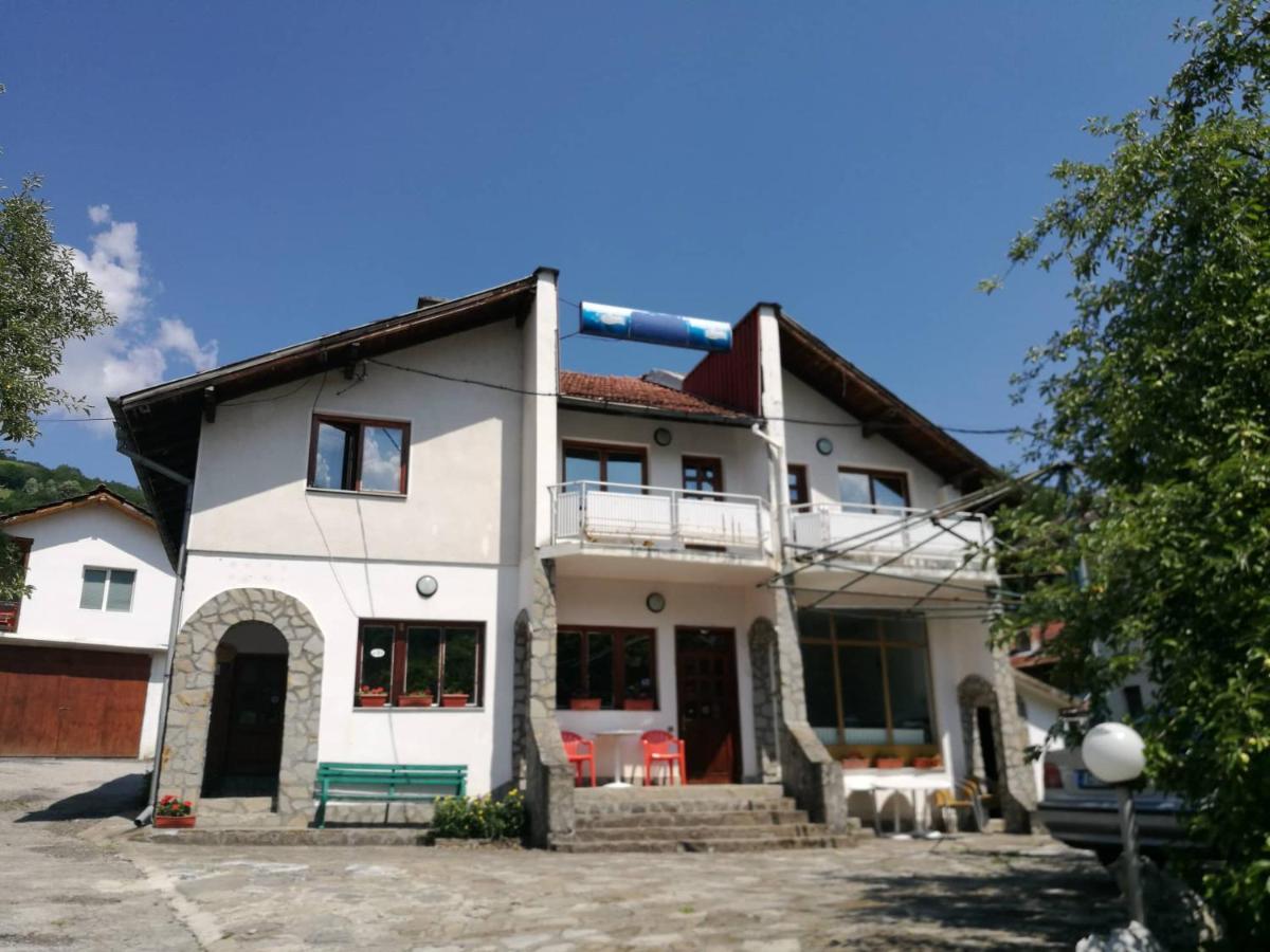 ريباريكا Самостоятелни Стаи В Къща За Гости Балкан المظهر الخارجي الصورة